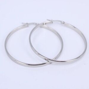 18k White Gold Plated Hoop Earrings 1.5" Round NWOT